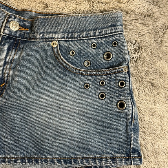 Vintage Levi’s Jean Shorts With Peek A Boo Grommets - Picture 2 of 10